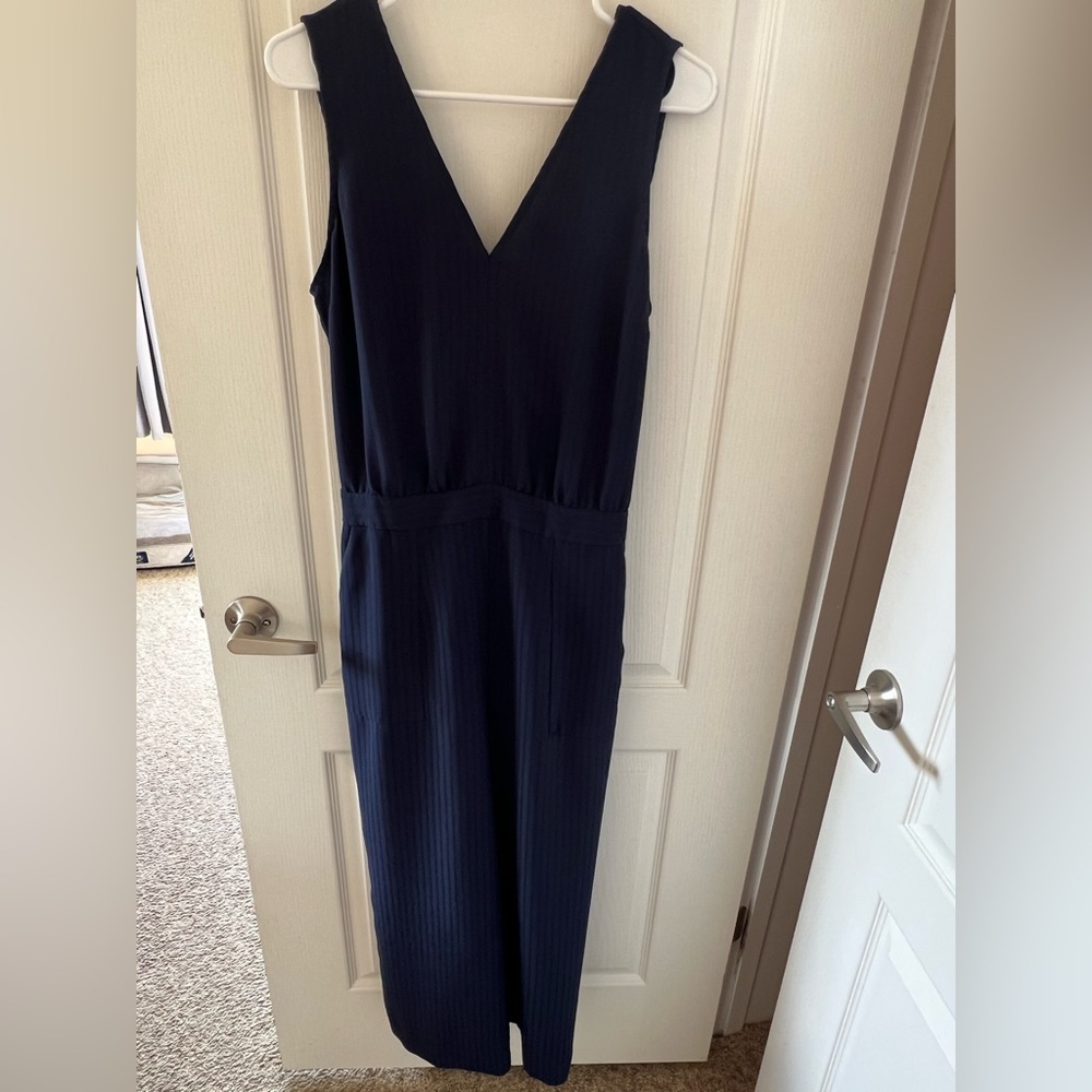 Nine West jumpsuit size large blue V-neck front and back elastic waist casual